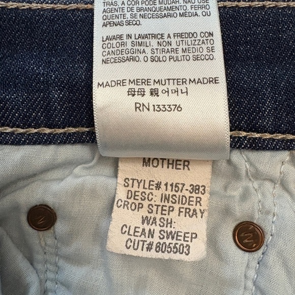 MOTHER The Insider Crop Step Fray in Clean Sweep Medium Blue Wash Size 26 - Picture 13 of 14